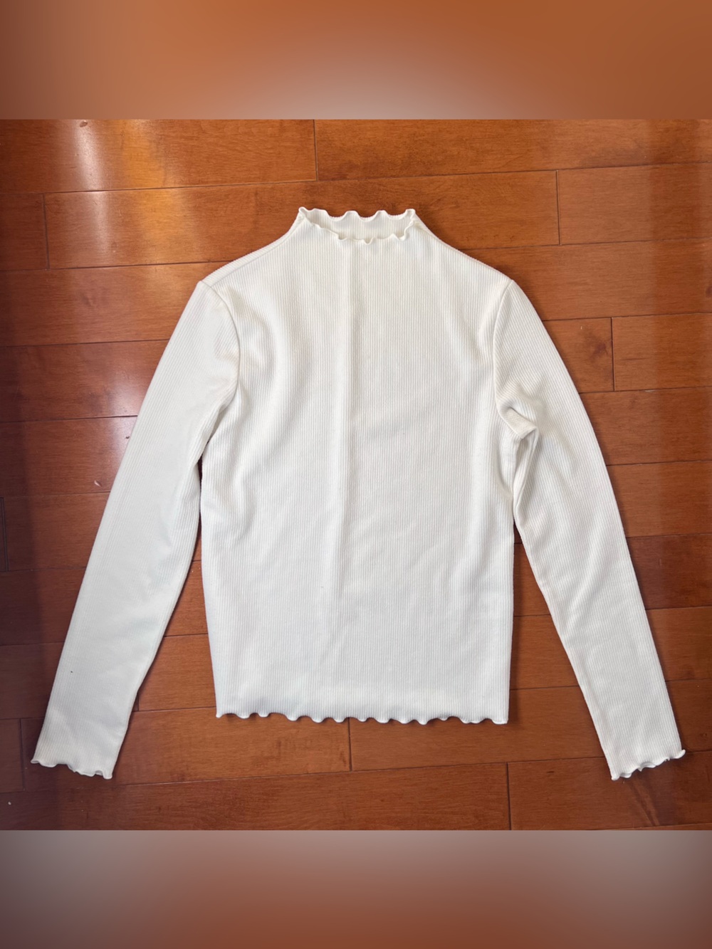 Women’s White Ribbed Mock Neck Long-Sleeve Top with Lettuce Edge